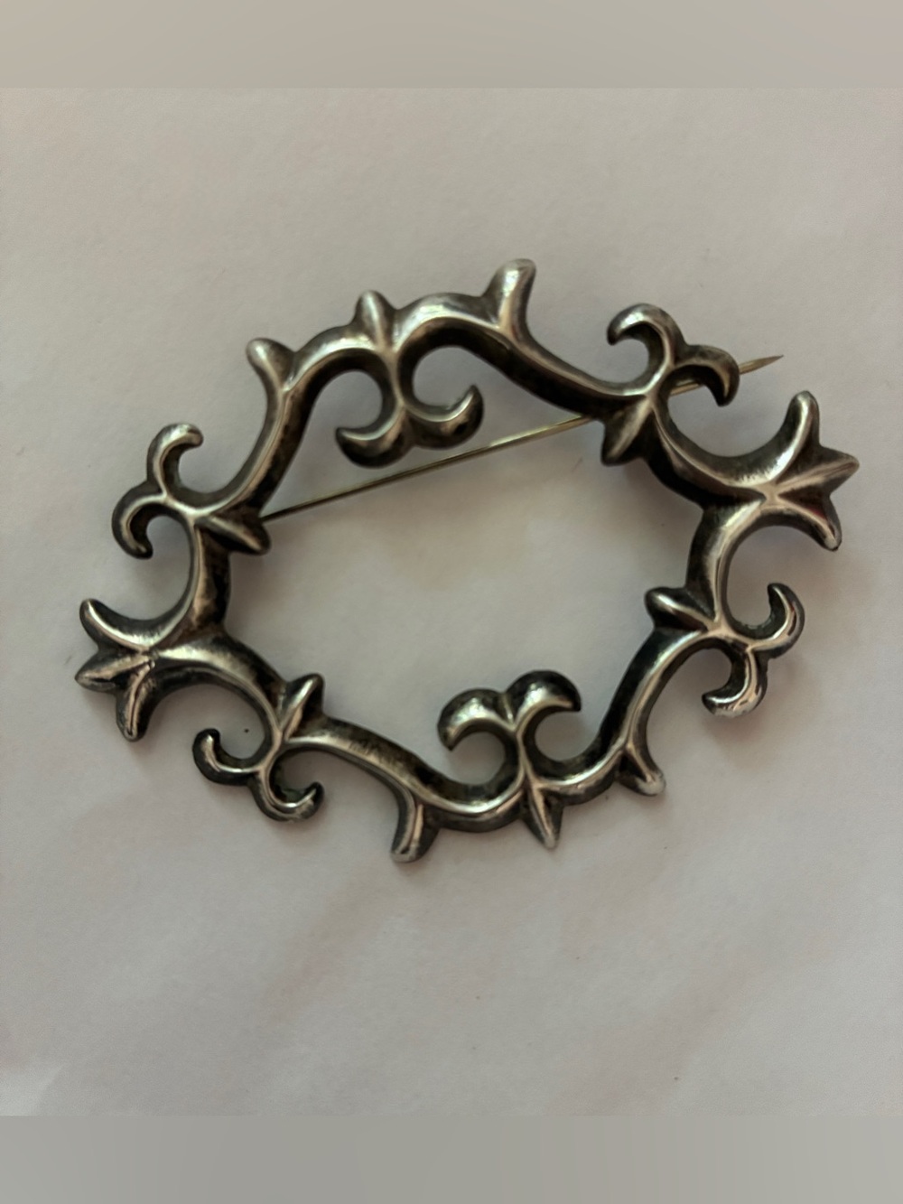 Vintage Diné / Navajo Sand Cast Sterling Silver Brooch